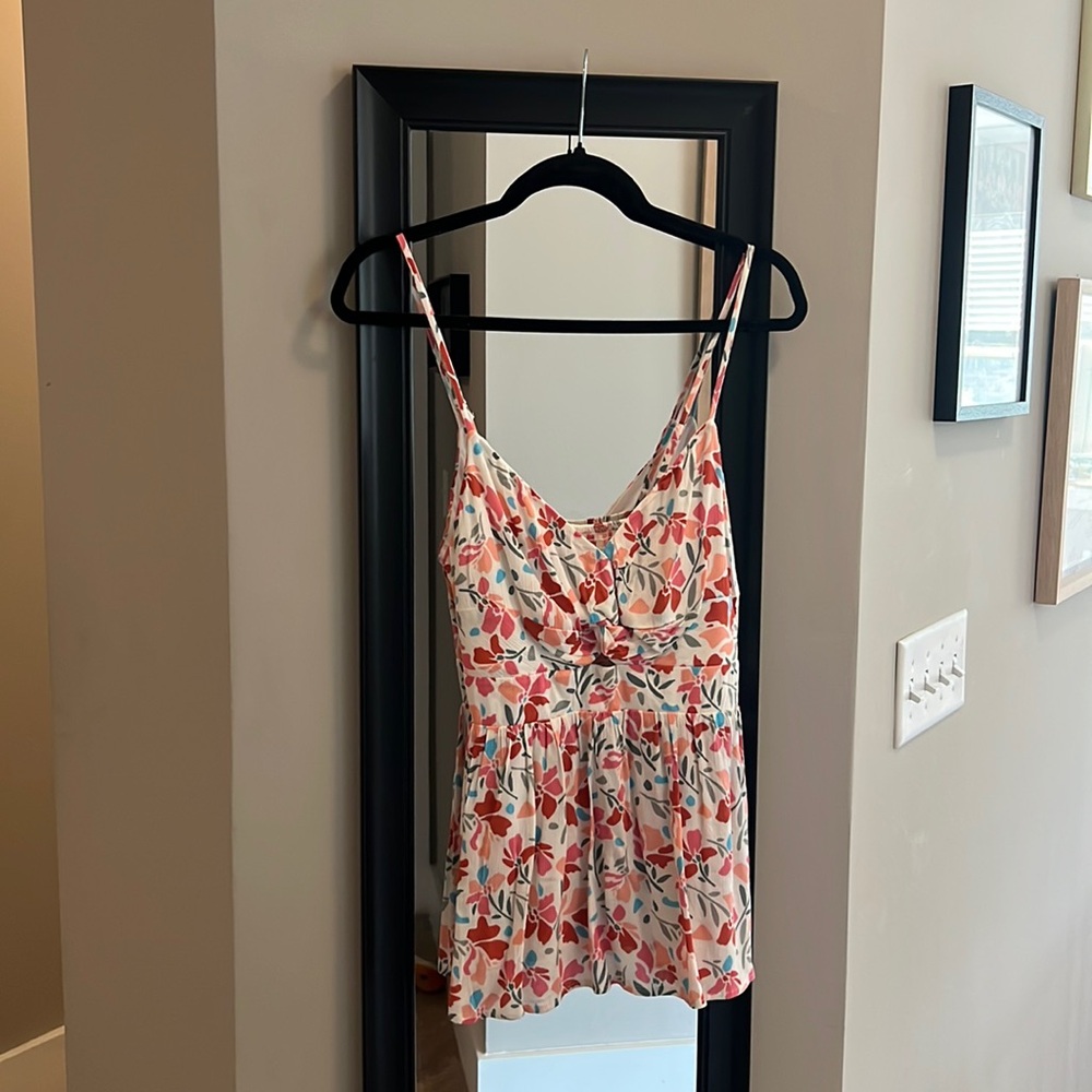Floral Fashion Tank Size M Francesca’s Never Worn